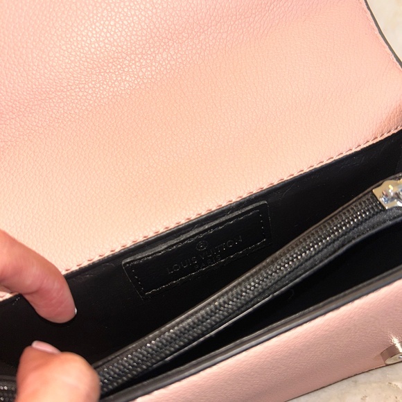 LV pink marshmallow bag - Picture 6 of 9